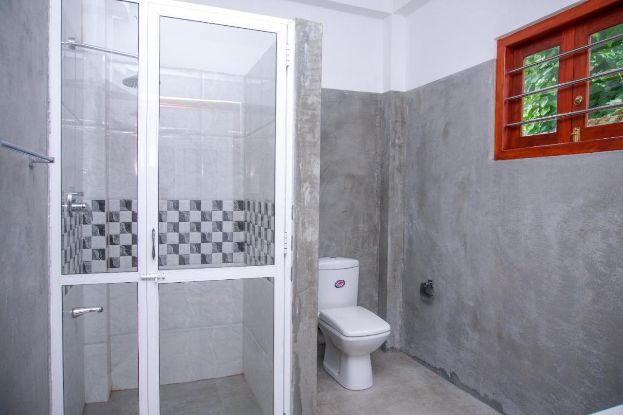 Easy Living Hotel Hikkaduwa Bagian luar foto